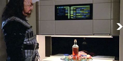 star trek can all replicators make clothing
